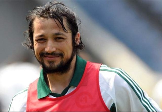 TÜRKİYE'DEN GİDEN EN PAHALI 20 FUTBOLCU  20- İlhan Mansız  Beşiktaş'tan Vissel Kobe'ye  5 milyon €