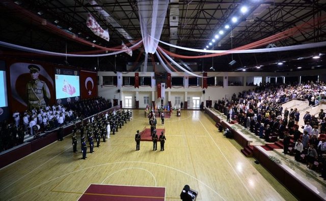 "İşte bu inanca sahip tabipler olarak, devam eden teröristle mücadele harekatında şimdiye kadar olduğu gibi bugün de vatanımızın bölünmez bütünlüğü...