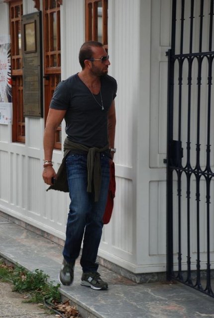 ÖNDER ÖZTARHAN