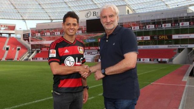 Javier Hernandez (Chicharito), Bayer Leverkusen ile 3 yıllık sözleşme imzaladı