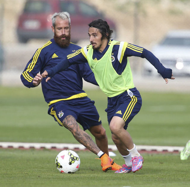 PTT 1. Lig ekiplerinden Denizlispor, Fenerbahçe ile yollarını ayıran Recep Niyaz'ı kadrosuna dahil etti.