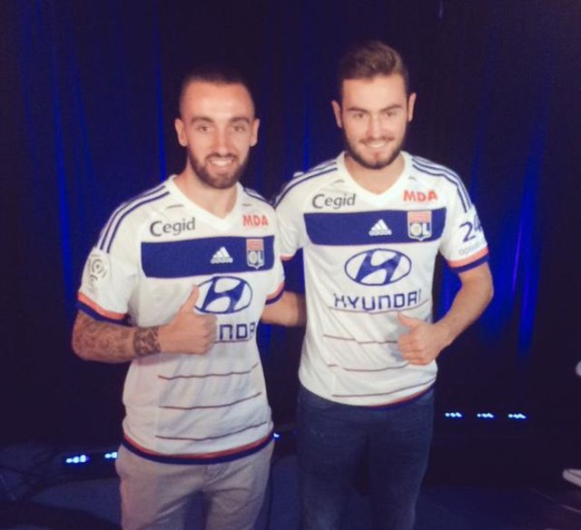 Lyon, Malaga'dan Sergi Darder(€12M) ve Valenciennes'in 18 yaşındaki orta sahası Tousart'ı kadroya kattı.