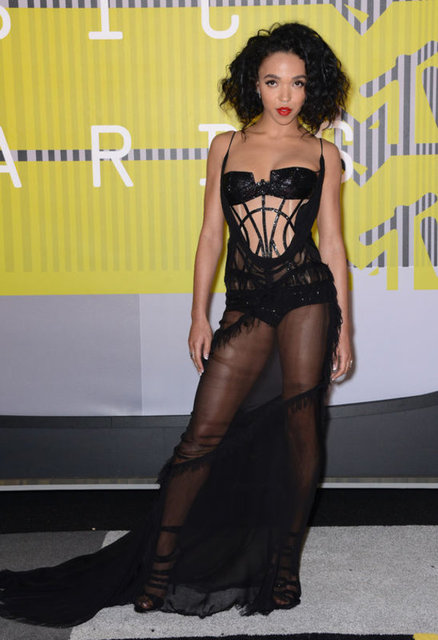 FKA TWIGS