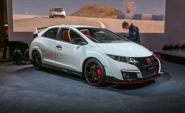 HONDA CIVIC TYPE-R   - Tamamen yenilenen TYPE-R yeni sezonda daha agresif olacak.