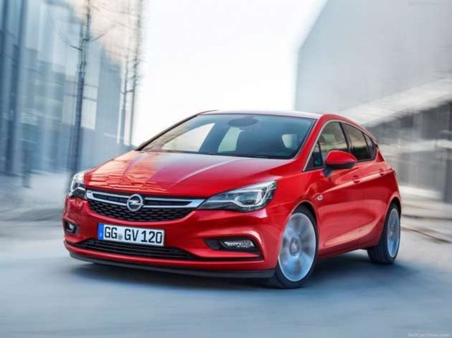 OPEL ASTRA   - Sınıfının en iddialısı olarak adlandırılan Astra yeni sezonda yollarda olacak.  -