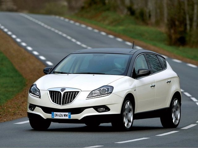 MARKA: LANCIA - TOPLAM SATIŞ: 2 -