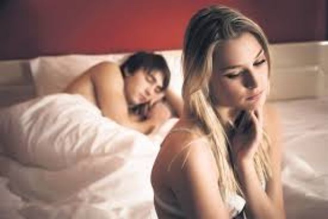 Dolayısıyla, cinsel istek azlığı söz konusu olsa bile bu dönemde sorun olarak algılanmamakta ve bu amaçla tedaviye başvurulmamaktadır.