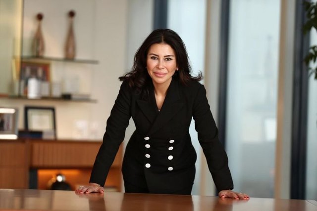SUZAN SABANCI DİNÇER