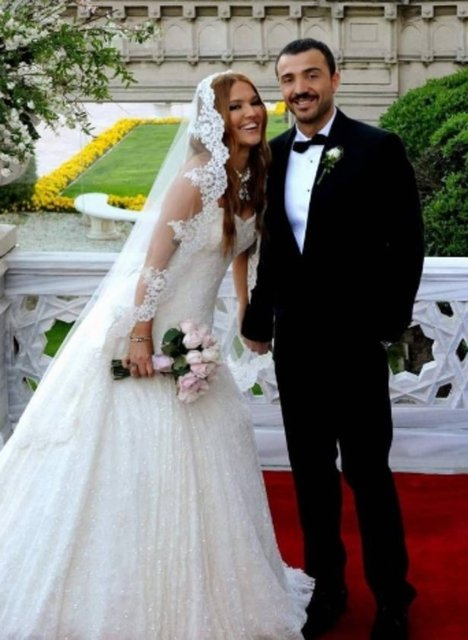 Demet Akalın ve Okan Kurt