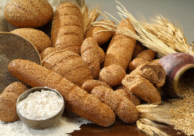 Peki nedir bu lifli gıdalar? Suda çözünen lifli gıdalar:  -  - Tam tahıllar (tam buğday unu, kepekli buğday), ceviz, kuru erik, armut, portakal, greyfurt, kayısı, muz, kiraz, ananas, çilek