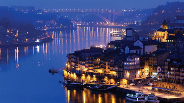 16 Portekiz Kişi başına yıllık asgari ücret: 11.676 dolar