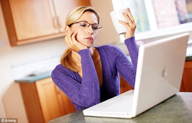 Mal ve hizmetler hakkında bilgi arama  - KADIN: 55.7