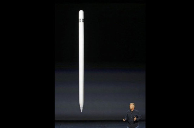 iPAD PRO'NUN FİYATLARI 32 GB iPad Pro (WiFi): 799 dolar 128 GB iPad Pro (WiFi): 949 dolar 128 GB iPad Pro (WiFi+LTE): 1079 dolar -