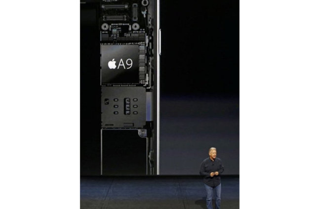 iPhone 6 Plus iki yıl kontratlı olarak 199 dolardan satışa sunulacak.