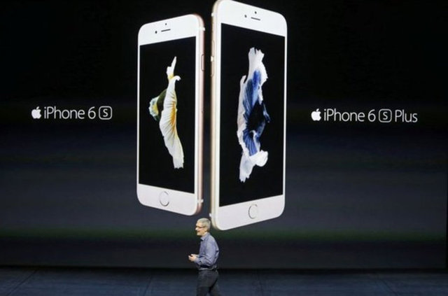 iPhone 6S Plus 16 GB 749 dolardan