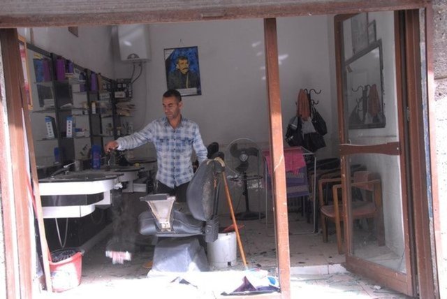 Teröristlerce Fatihpaşa, Dabanoğlu ve Hasırlı Mahallesi başta olmak üzere ilçedeki bazı mahallelerde ise esnafın iş yerine silahlı saldırıda bulunuldu.