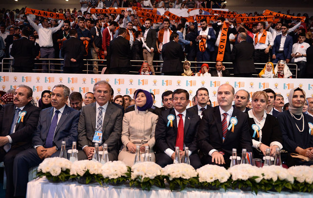 Kongrede bin 445 delege oy kullanacak.  -