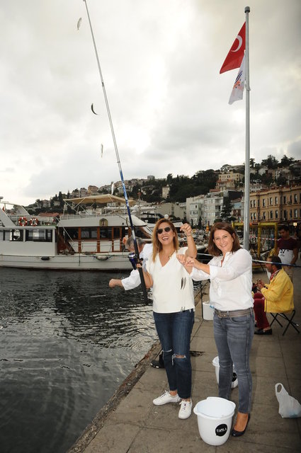 ESRA DALGIÇ, DUYGU BESNİLİ