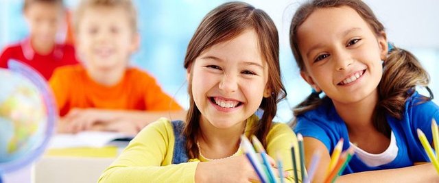 Bunun yanında okulu ve sınıfı okul öncesinde ziyaret etmek de çocuğun yabancı olduğu konuları azaltıyor. - Okulla ilgili güzel anılar hazırlık döneminde başlayabiliyor.
