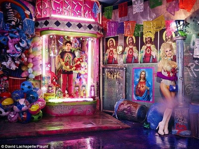 Playboy güzeli olarak tanınan Pamela Anderson, henüz 20'li yaşlarının ilk yarısındayken rol aldığı Baywatch (Sahil Güvenlik) dizisiyle hafızalara kazındı.