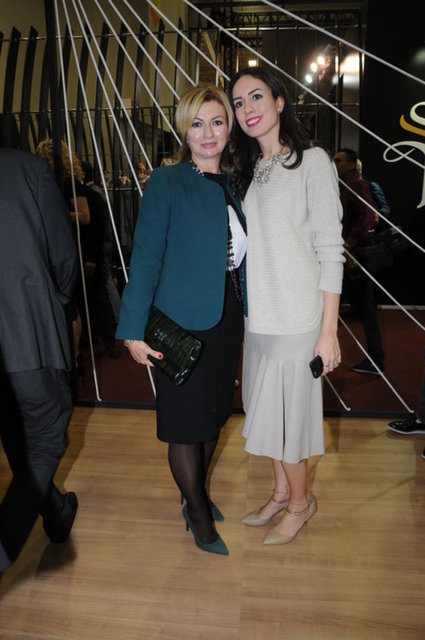 DİLEK, LARA TÜRKER