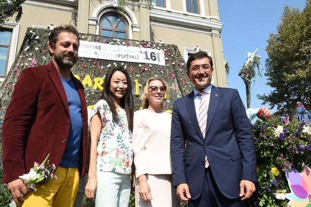 Bugünlerde başta Güneydoğumuzda ve sınırlarımızın ötesinde bütün dünyayı etkileyen çatışmaları savaşları yaşıyoruz.