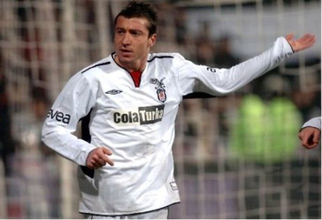 16- "İzmir'de Tümer'in gecesi"  - 3 Mayıs 2006'da Türkiye Kupası finalinde Beşiktaş, F.Bahçe'yi 3-2 yeniyor. Maçın yıldızı 2 gol 1 asistle oynayan ve 1 ay sonra Fenerbahçe'ye transfer olacak olan Tümer Metin oluyor.