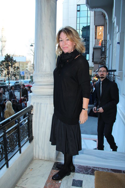 YASEMİN KAMHİ
