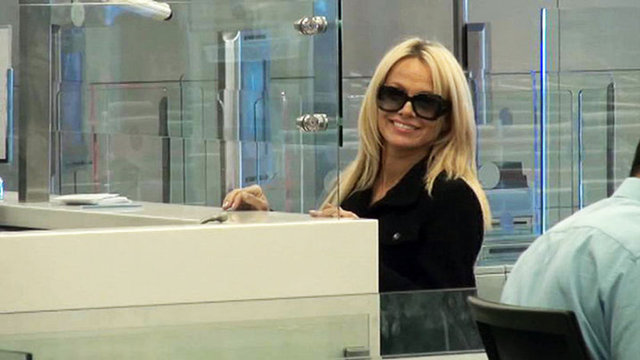 PAMELA ANDERSON 