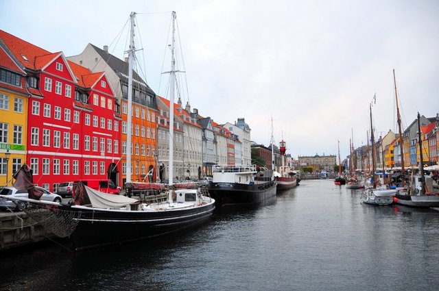 Kopenhag Danimarka    - 54.6 saat -