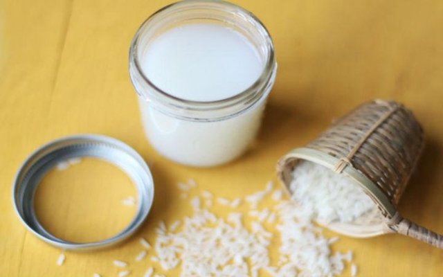 Pirinç suyunu dilerseniz tonik olarak da kullanabilirsiniz.