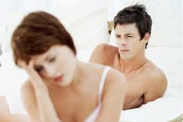 Çift terapisi, evlilikten aldığı memnuniyet ve doyum miktarının azaldığını düşünen, eşiyle arasında anlaşmazlıklar, görüş farklılıkları olan, çatışma yaşayan, öfke kontrolü konusunda problemleri olan,