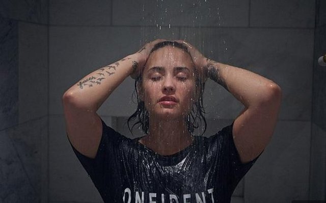 Gece yarısından sonra başlayan çekim sabahın ilk ışıklarında sona erdi. Ortaya da bu kareler çıktı.