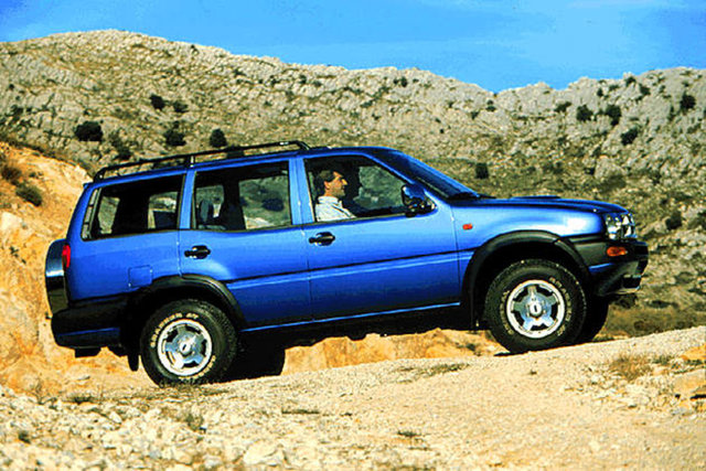 lastik şirketi Firestone, dünya  6,5 milyon lastiği geri çağırdı. Ford birkaç ay sonra 13 milyon lastiğin daha geri çağrılması için dava açtı.