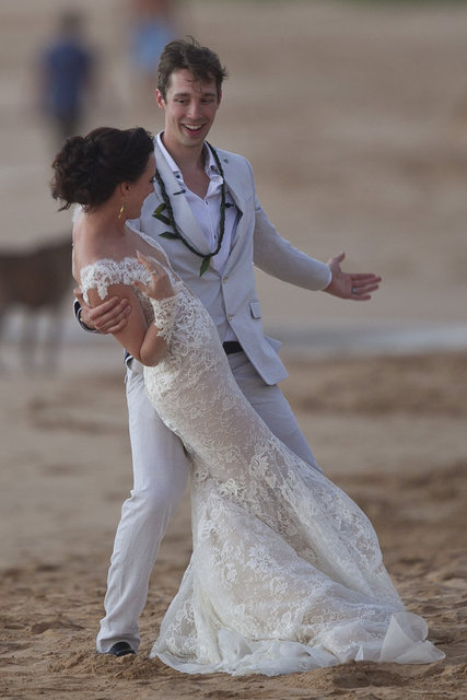 Calico Cooper, mutlu gününde çekilen pozlarını Instagram sayfasında takipçileriyle paylaştı.