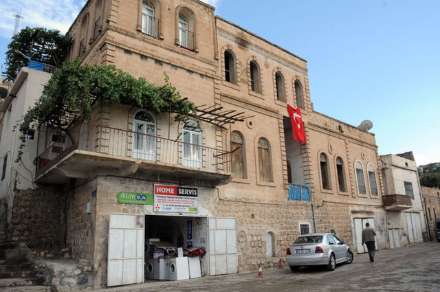 Sancar, kanser konusundaki çalışmaları ve "ritmik saat" buluşu ile tanınıyor.