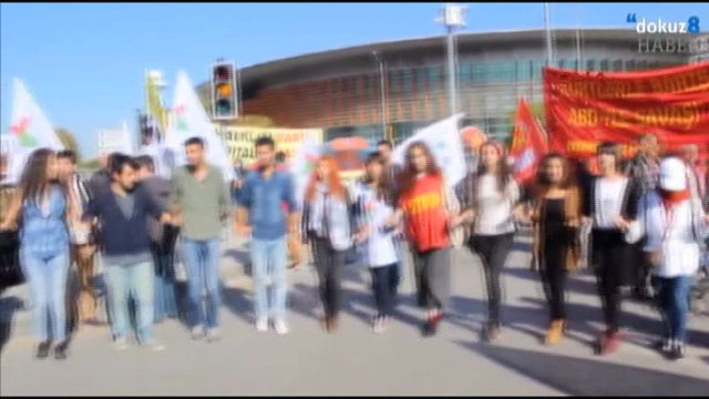 Olay yerinde ölü ve yaralıların olduğu bildirildi. Patlamanın olduğu bölgeye, sağlık ekipleri ve itfaiye gönderildi. -