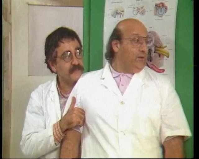 ÖMÜR GEDİK - "Levent Kırca aramızdan ayrıldı...Mekanı cennet olsun"