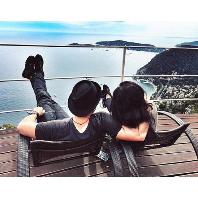 ALMEDA - Aşk - Tolgahan Sayışman ve Almeda Abazi'nin yaklaşık iki aydır aşk yaşıyor. İkili aşklarını sosyal medyadan da duyuyor.