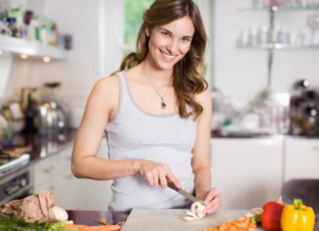 Kış ayları, havaların soğumasının yanısıra kapalı mekanlarda daha fazla vakit geçirme, toplu taşıma araçlarının kullanılması, aynı ortamda öksüren ve hapşıran kişiler aracılığıyla yayılan bakteri ve virüsleri beraberinde getiriyor.