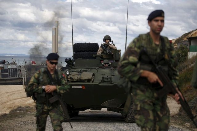 NATO, Rusya'ya kaslarını gösterdi" yorumları yaptığı tatbikatla, NATO'nun aynı anda çoklu tehditlere karşı hazırlıklı duruma gelmesi amaçlanıyor.