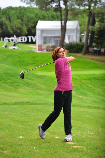 ELÇİN SÖNMEZ