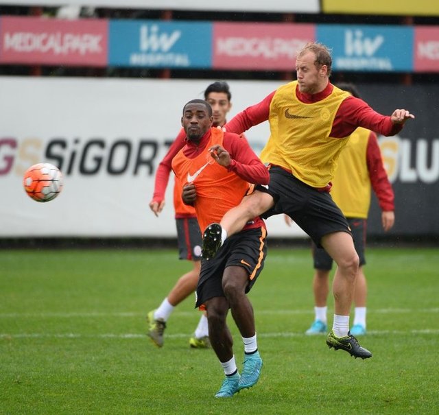 Semih Kaya (Galatasaray) - 7.5 milyon Euro