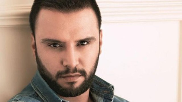 ALİŞAN: Fenerbahçeliyim. Fener ilk golü attığında ne yapıyorsam, maç boyu onu yapıyorum.