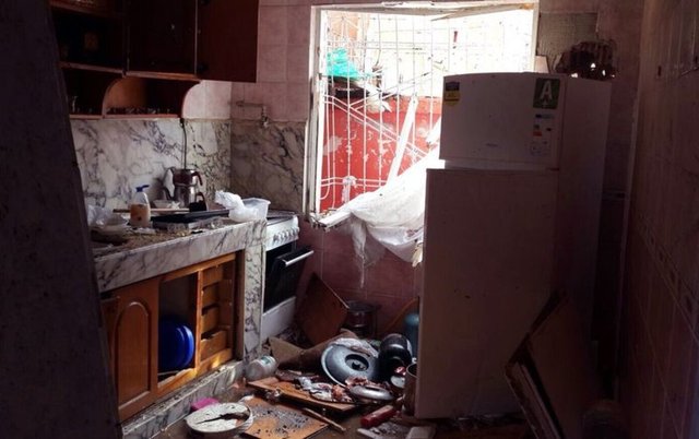 Polis, operasyonun ardından bölgede güvenlik şeridi oluşturup, incelemelerde bulunurken, hücre evleri bomba imha uzmanları tarafından arandı.