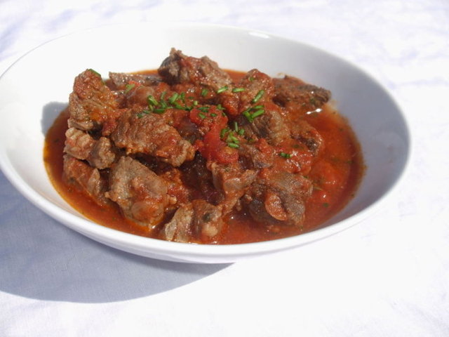 ETLİ YEMEKTE Ne kadar yeniyor? Öğün başına 100 gr