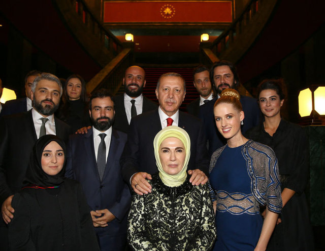 TRT 1 ekranlarında yayınlanan Filinta ekibi