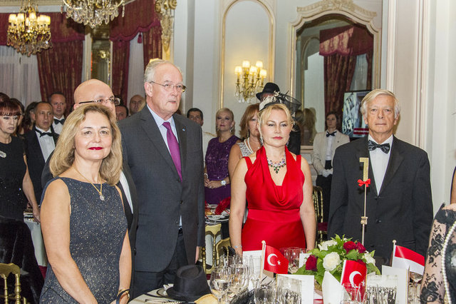 NEVCAN - İLHAMİ AYGÜN, MICHEL ROGER, DEMET SABANCI ÇETİNDOĞAN, MICHEL BOUQIER