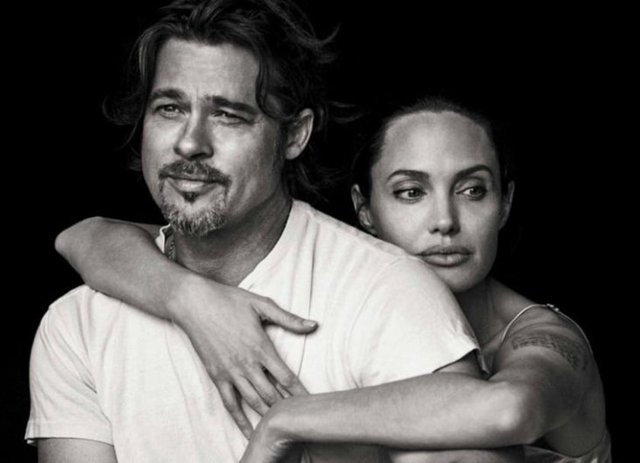 Angelina Jolie'nin yönettiği By the Sea adlı filmde birlikte çalışan ünlü çift, özel hayatlarıyla ilgili soruları da cevapladı.