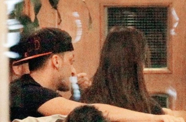 Tescilli güzel Amine Gülşe ve Mesut Özil geçtiğimiz aylarda Londra'da beraber objektiflere yakalanmışlardı.